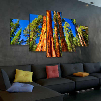 Giant Sequoia Trees In Mariposa Grove - Amazing Canvas Prints