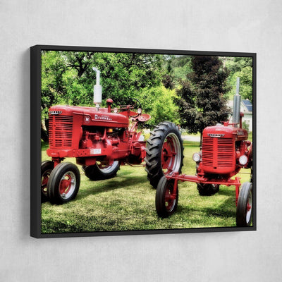 Old Farmall Tractor - Amazing Canvas Prints